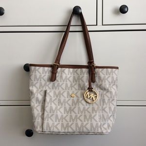 Michael Kors Jet Set Travel Logo Tote